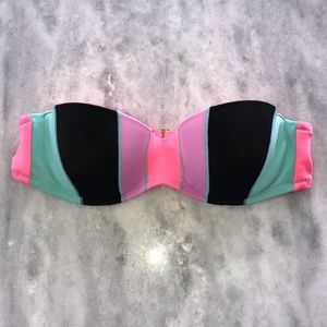VICTORIA’S SECRET Strapless bikini top